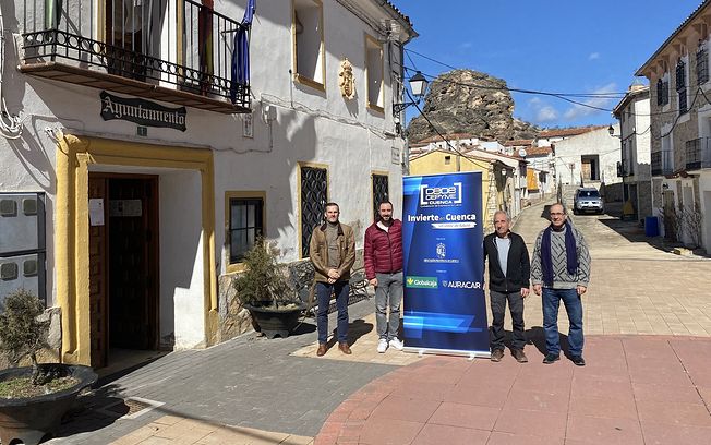 Invierte en Cuenca revisa con los representantes municipales de Huélamo sus posibilidades empresariales