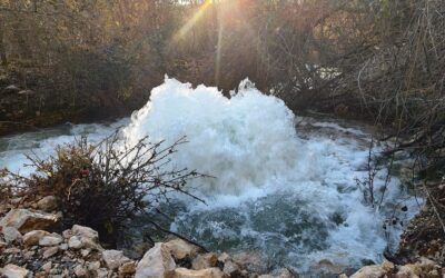 Explosión de agua en Huélamo